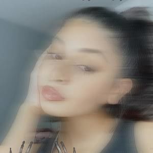 Meet your Posher, Alia